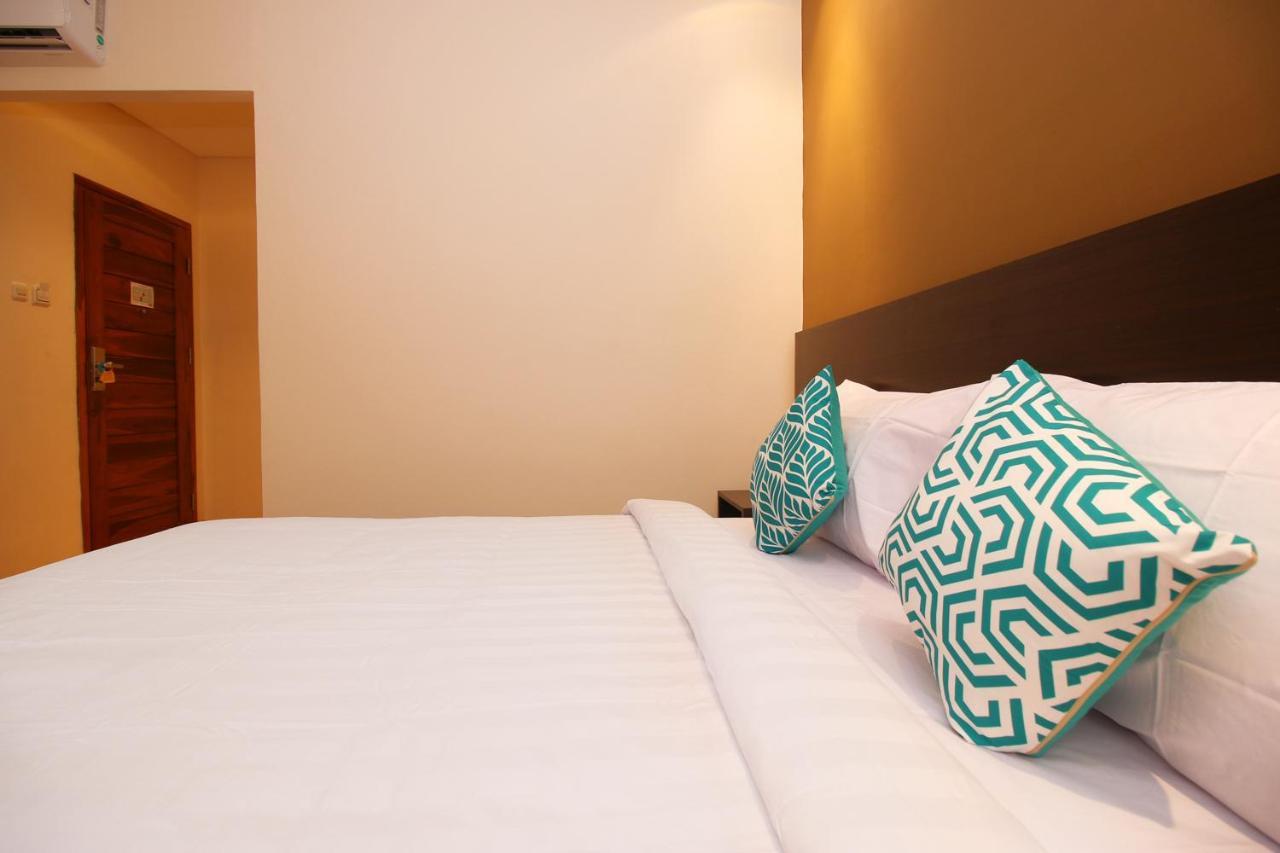 Altona Hotel Джакарта Экстерьер фото